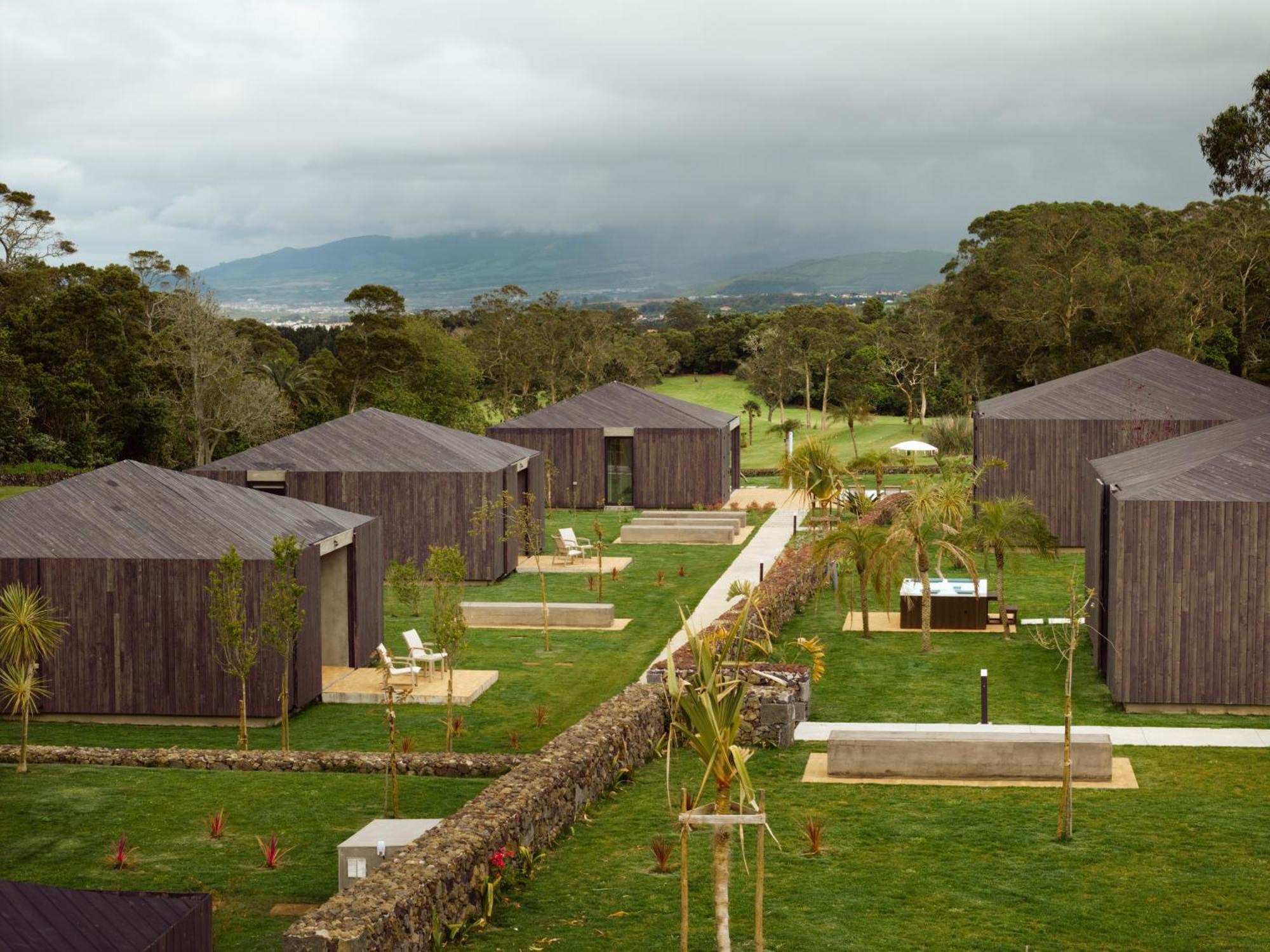 Batalha Golf Villas & Spa ปอนตาเดลกาดา ภายนอก รูปภาพ